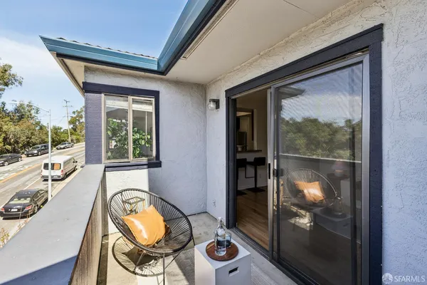 $359,900 | 945 Fletcher Lane, Unit A330, Hayward, CA 94544