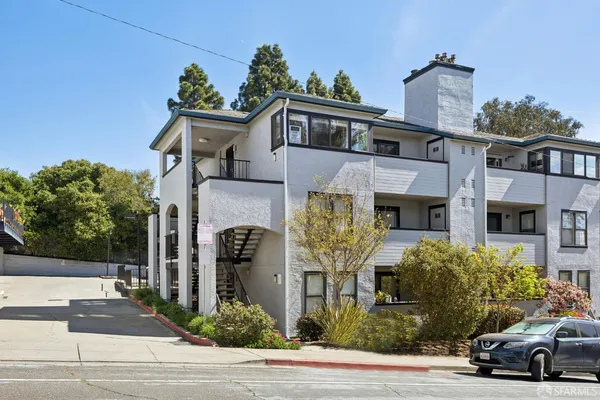 $359,900 | 945 Fletcher Lane, Unit A330, Hayward, CA 94544