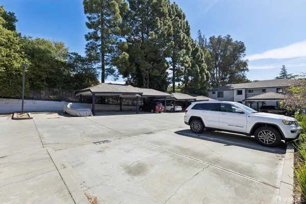 $359,900 | 945 Fletcher Lane, Unit A330, Hayward, CA 94544
