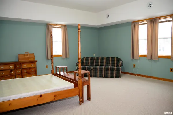 $259,900 | 920 North Pearl Street, Macomb, IL 61455