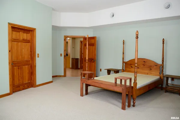 $259,900 | 920 North Pearl Street, Macomb, IL 61455