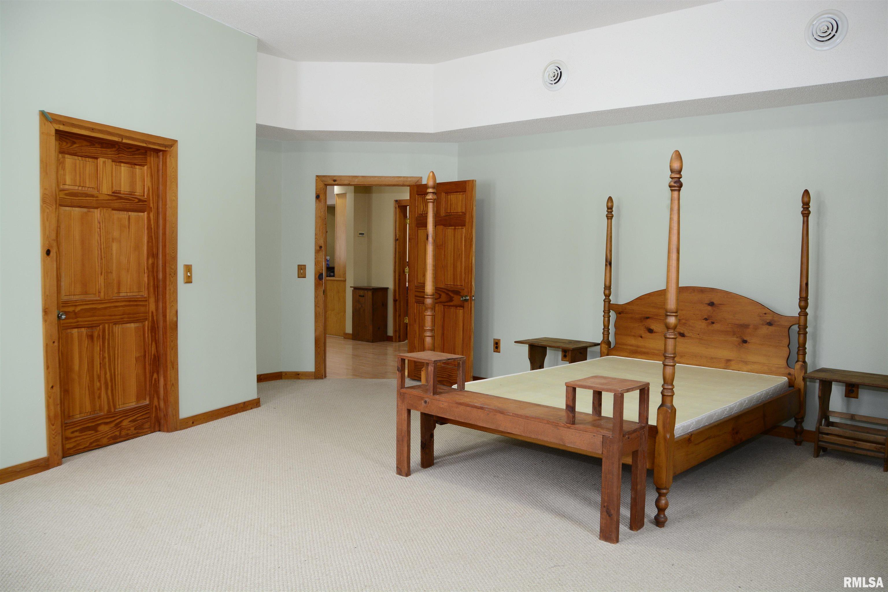 920 North Pearl Street Macomb, IL 61455 - Photo 12 of 22