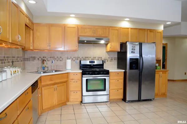 $259,900 | 920 North Pearl Street, Macomb, IL 61455