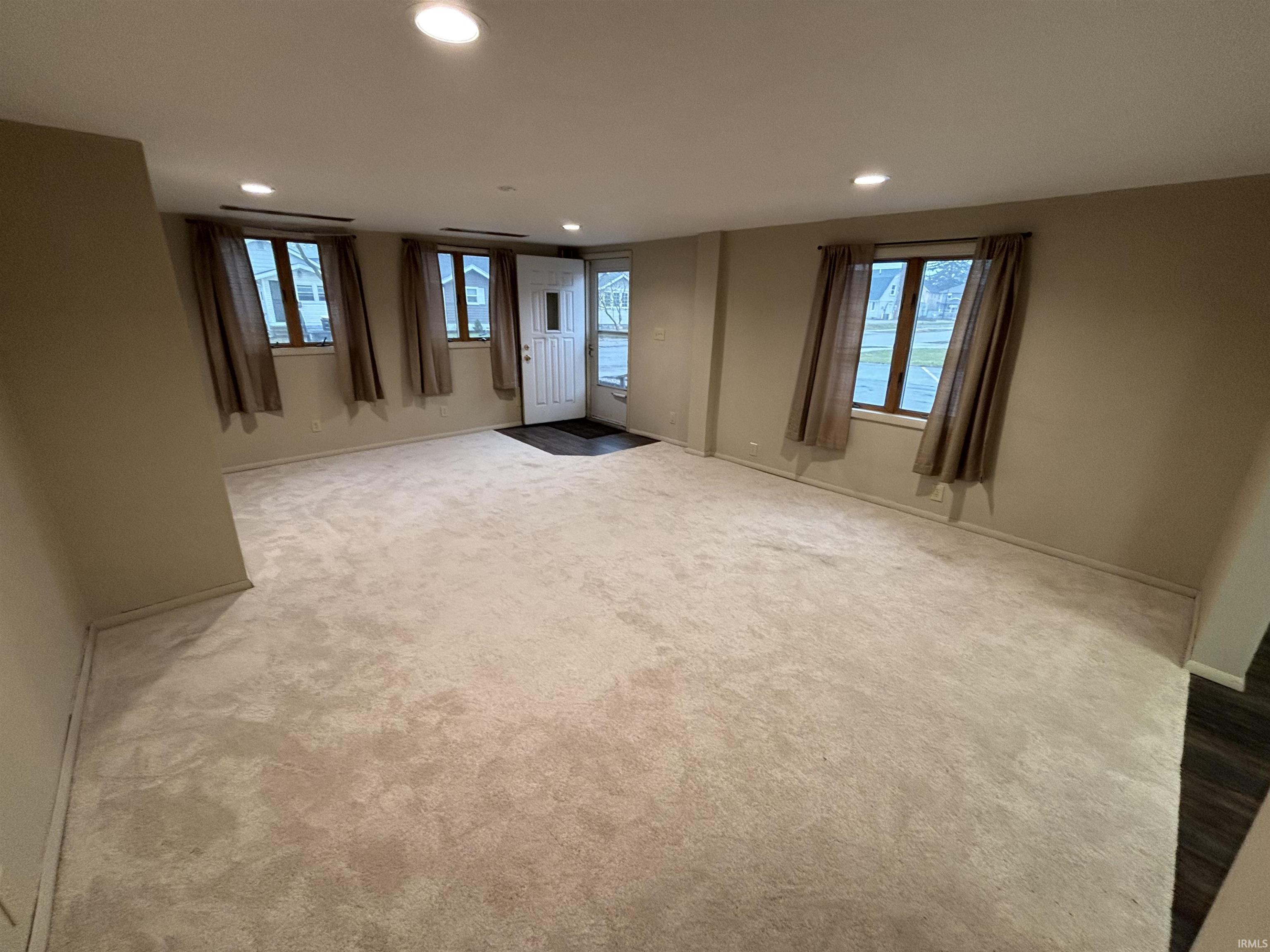 730 Lillian Avenue Fort Wayne, IN 46808 - Photo 8 of 21