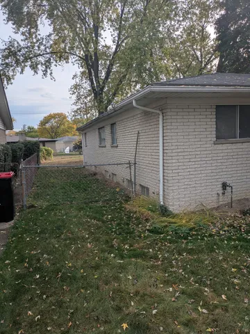 $299,900 | 18495 Adrian Street, Southfield, MI 48075