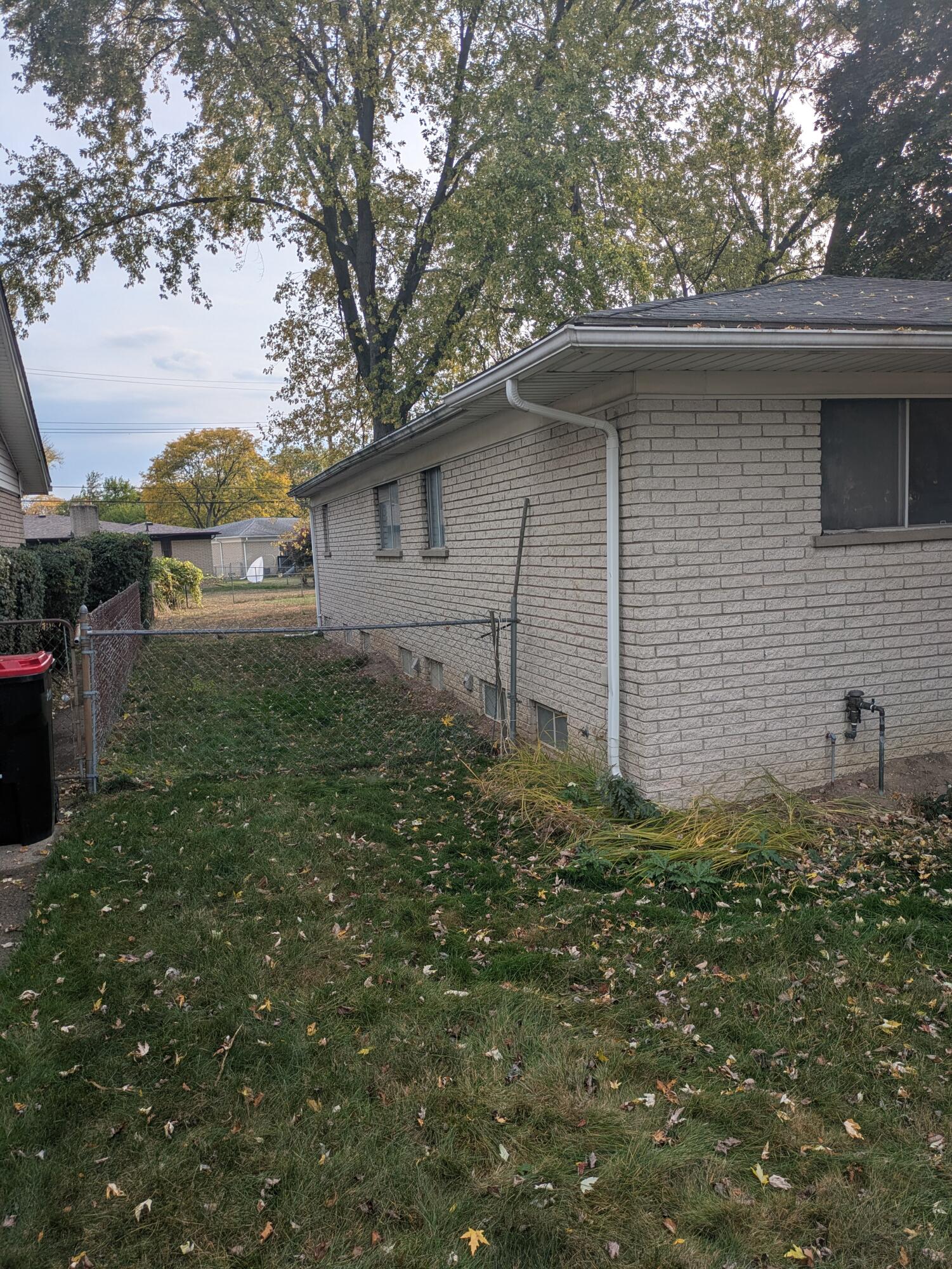 18495 Adrian Street Southfield, MI 48075 - Photo 40 of 51 PXL_20251018_201319200.MP