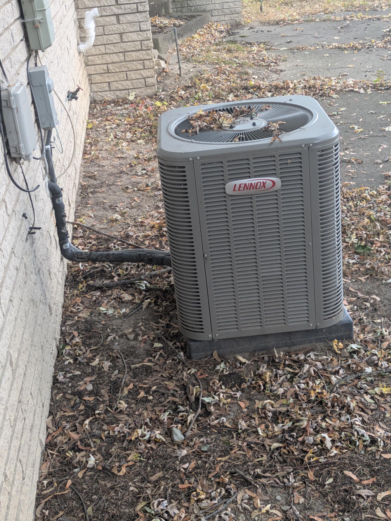 18495 Adrian Street Southfield, MI 48075 - Photo 42 of 51 PXL_20251018_204754664