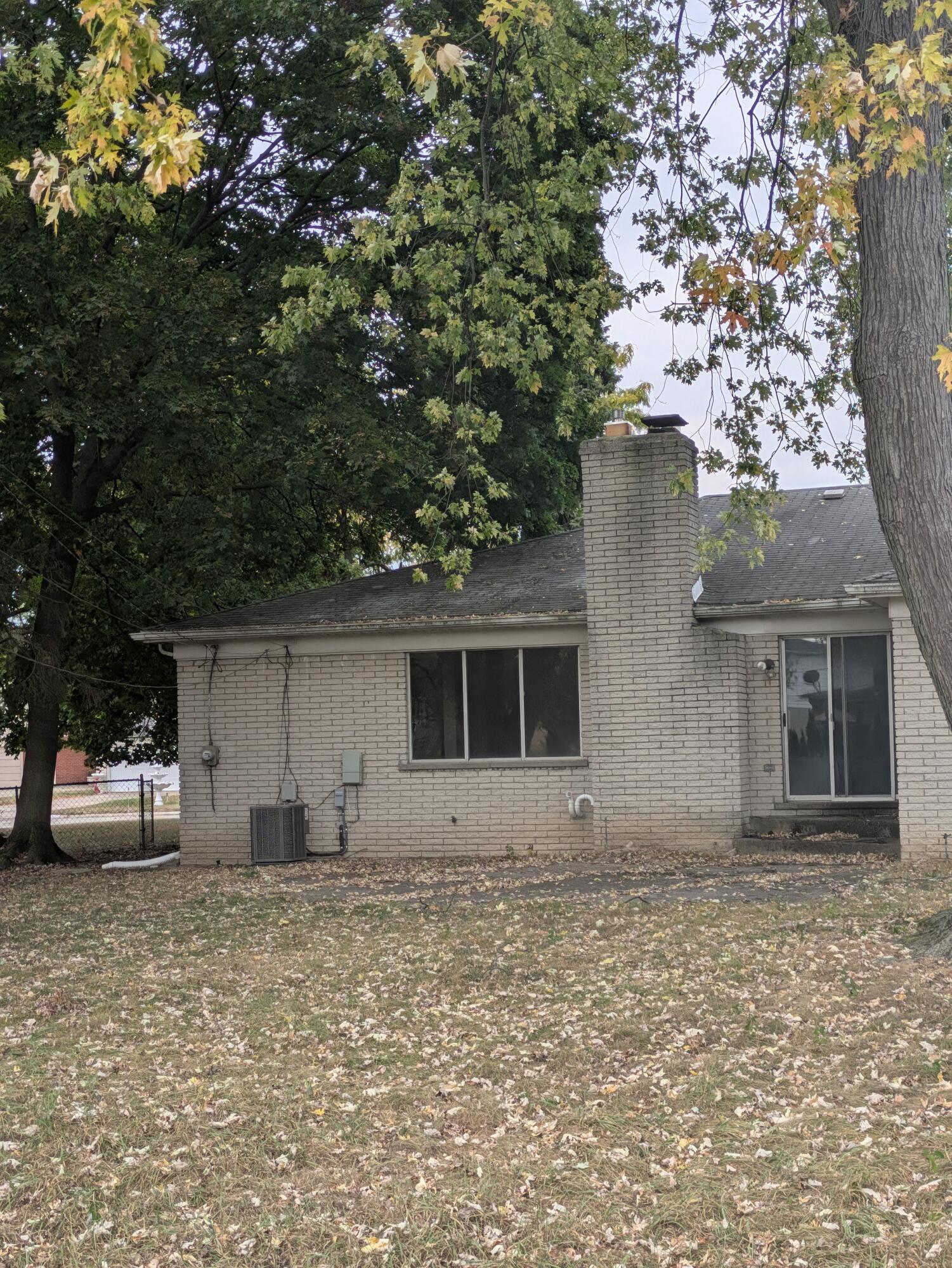 18495 Adrian Street Southfield, MI 48075 - Photo 44 of 51 PXL_20251018_204953636.MP