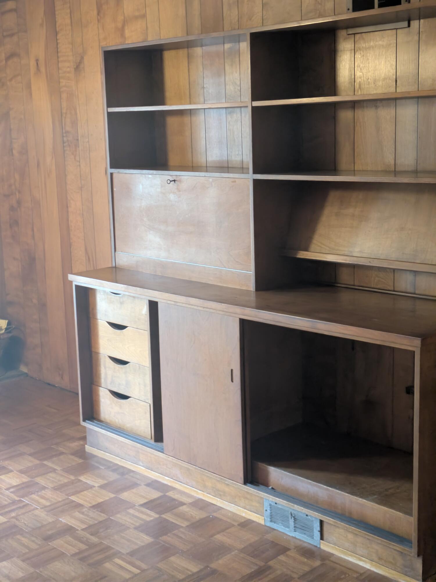 18495 Adrian Street Southfield, MI 48075 - Photo 10 of 51 PXL_20251018_202922859.NIGHT - Copy