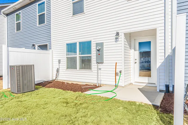 $2,000 | 205 Maddox Drive, Aberdeen, NC 28315