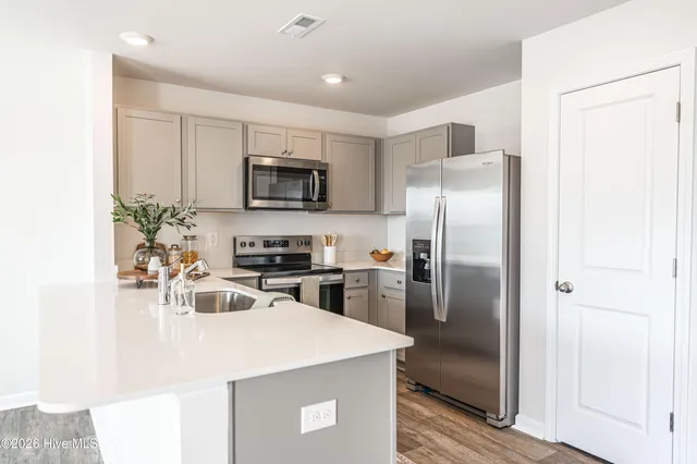 $2,000 | 205 Maddox Drive, Aberdeen, NC 28315