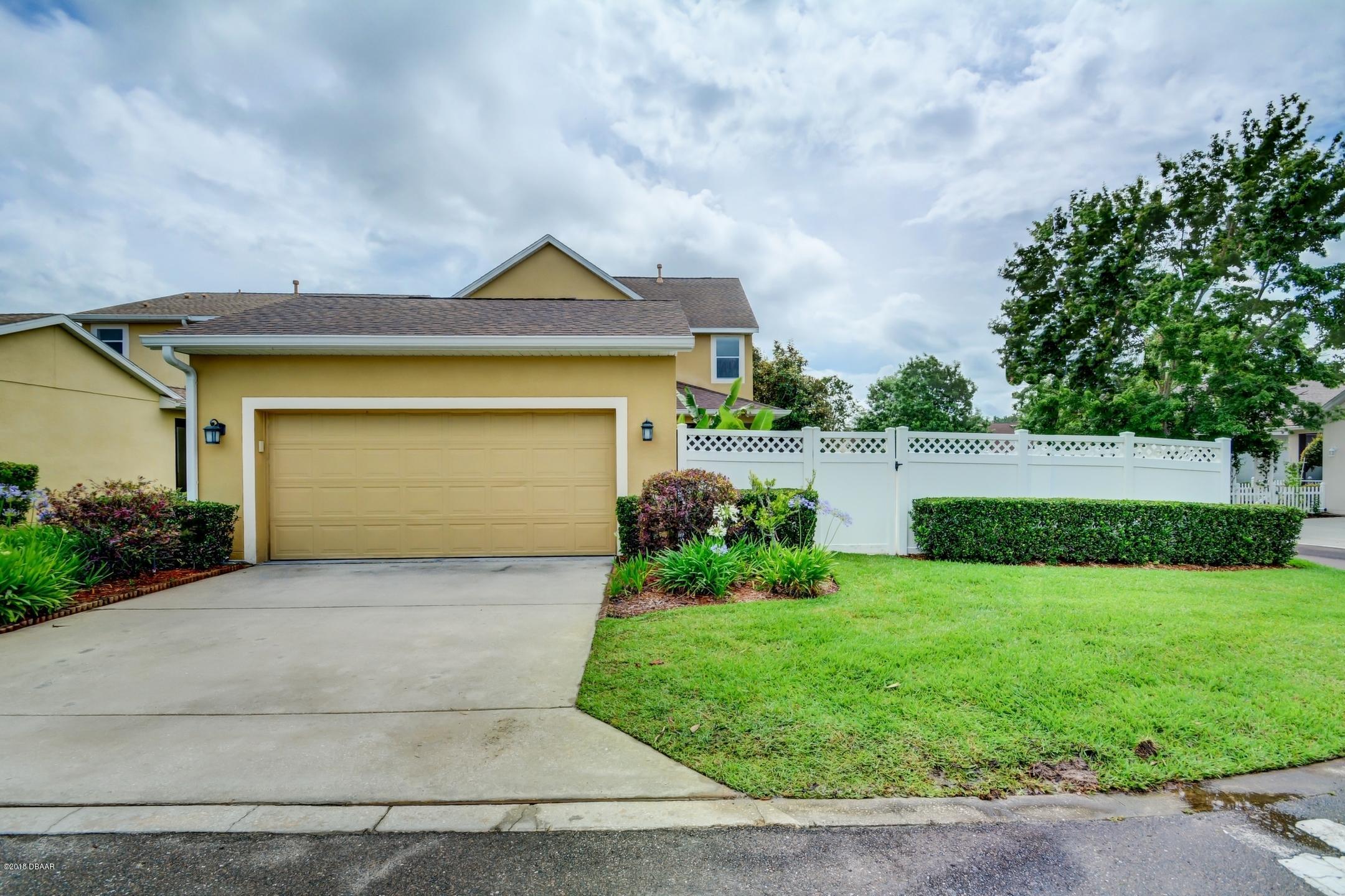 409 Manor View Lane DeLand, FL 32724 - Photo 31 of 31 a front view of house with yard and green space
