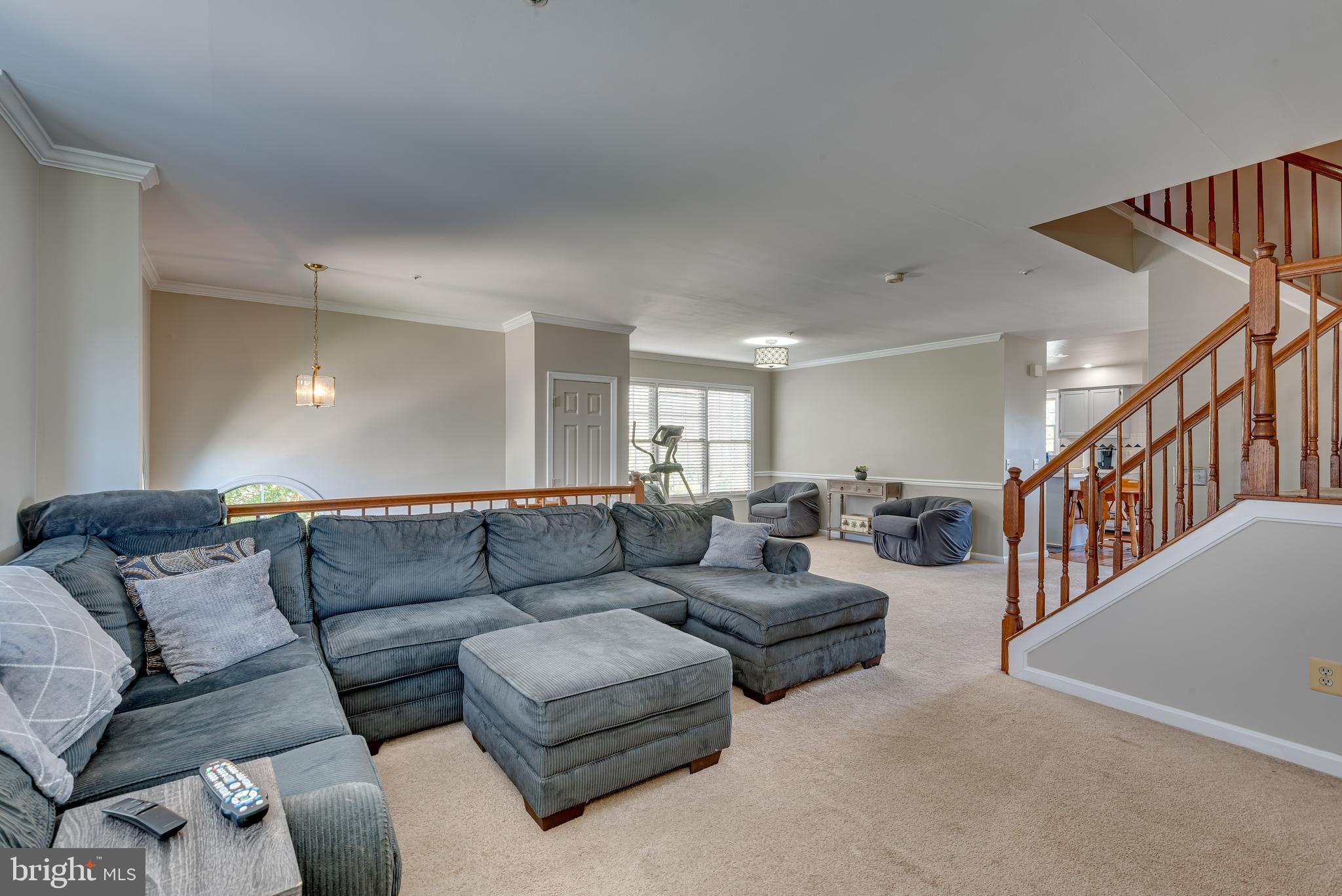 2115 Colonel Way Odenton, MD 21113 - Photo 8 of 63 Living room