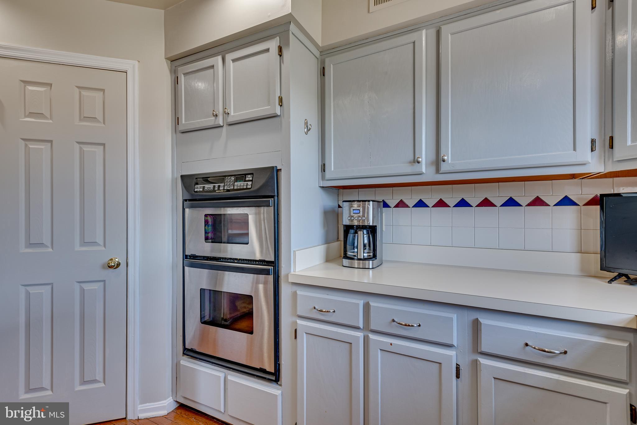 2115 Colonel Way Odenton, MD 21113 - Photo 9 of 63 Kitchen with Stainless Steel Appliances