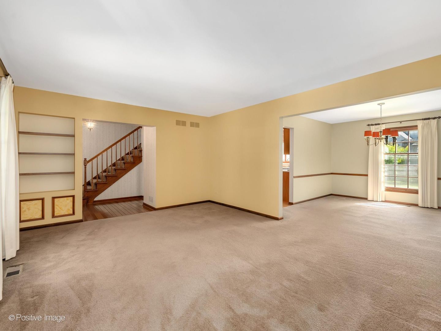 217 Rex Boulevard Elmhurst, IL 60126 - Photo 8 of 36