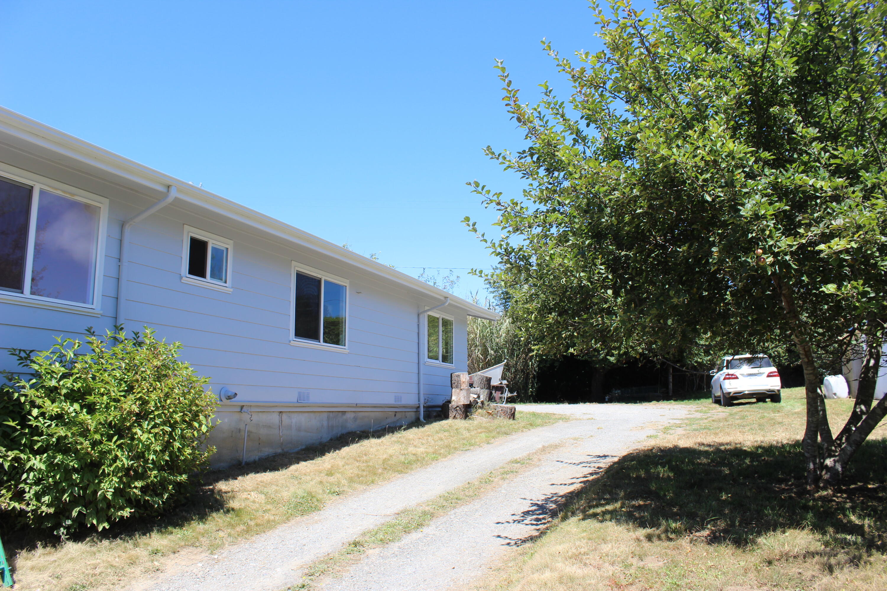 5829 Humboldt Hill Road Eureka, CA 95503 - Photo 10 of 24
