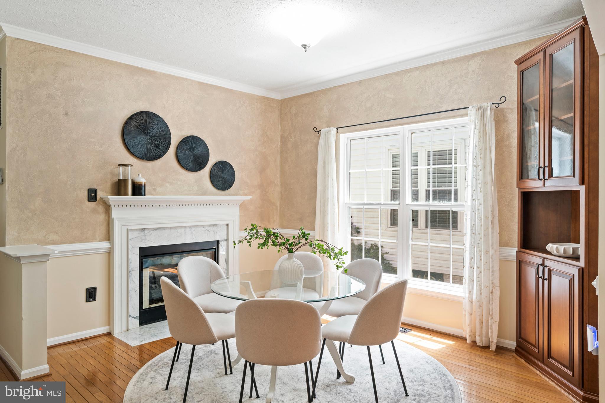 1502 Avennel Way Crofton, MD 21114 - Photo 8 of 50 Spacious and airy dining room