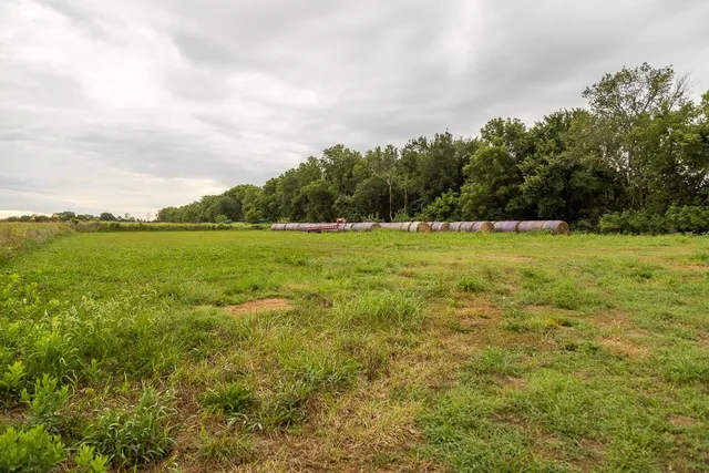 $565,000 | 25145 Metcalf Road, Louisburg, KS 66053