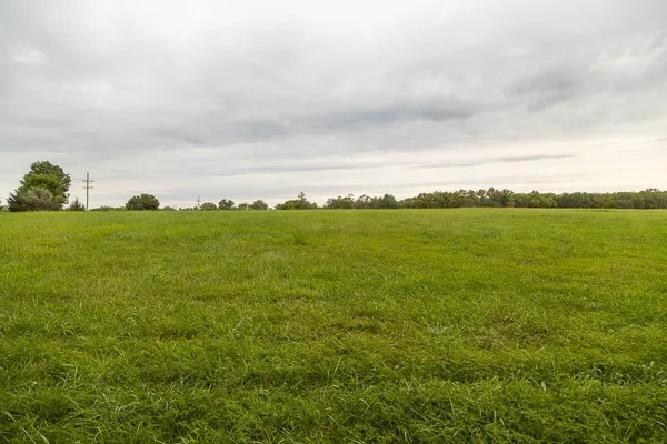 $565,000 | 25145 Metcalf Road, Louisburg, KS 66053