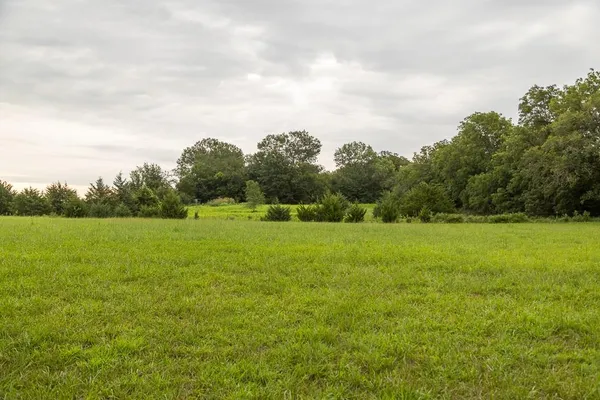 $565,000 | 25145 Metcalf Road, Louisburg, KS 66053