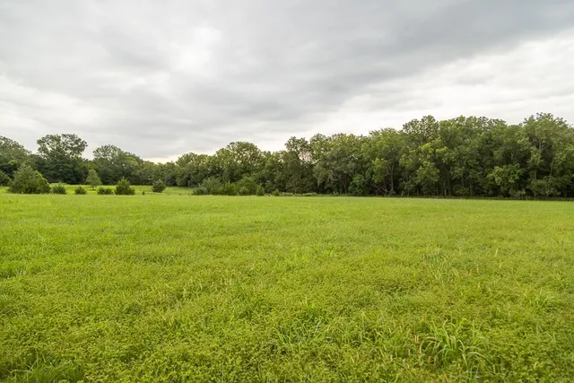 $565,000 | 25145 Metcalf Road, Louisburg, KS 66053