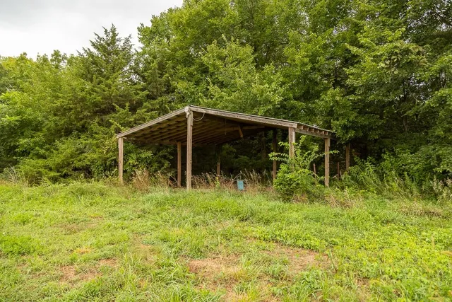 $565,000 | 25145 Metcalf Road, Louisburg, KS 66053