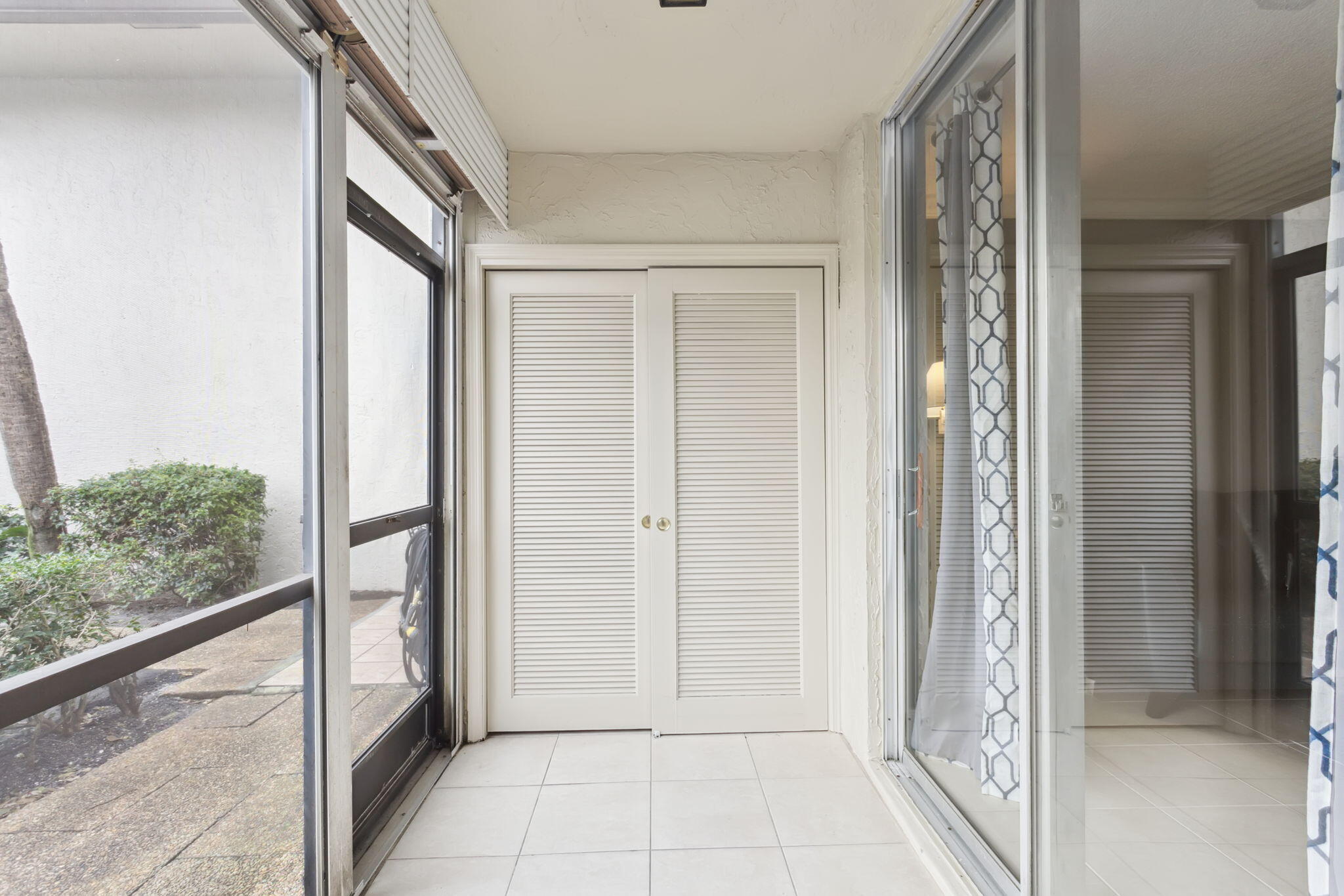 1050 Northwest 13th Street, Unit 191D Boca Raton, FL 33486 - Photo 24 of 37 Patio
