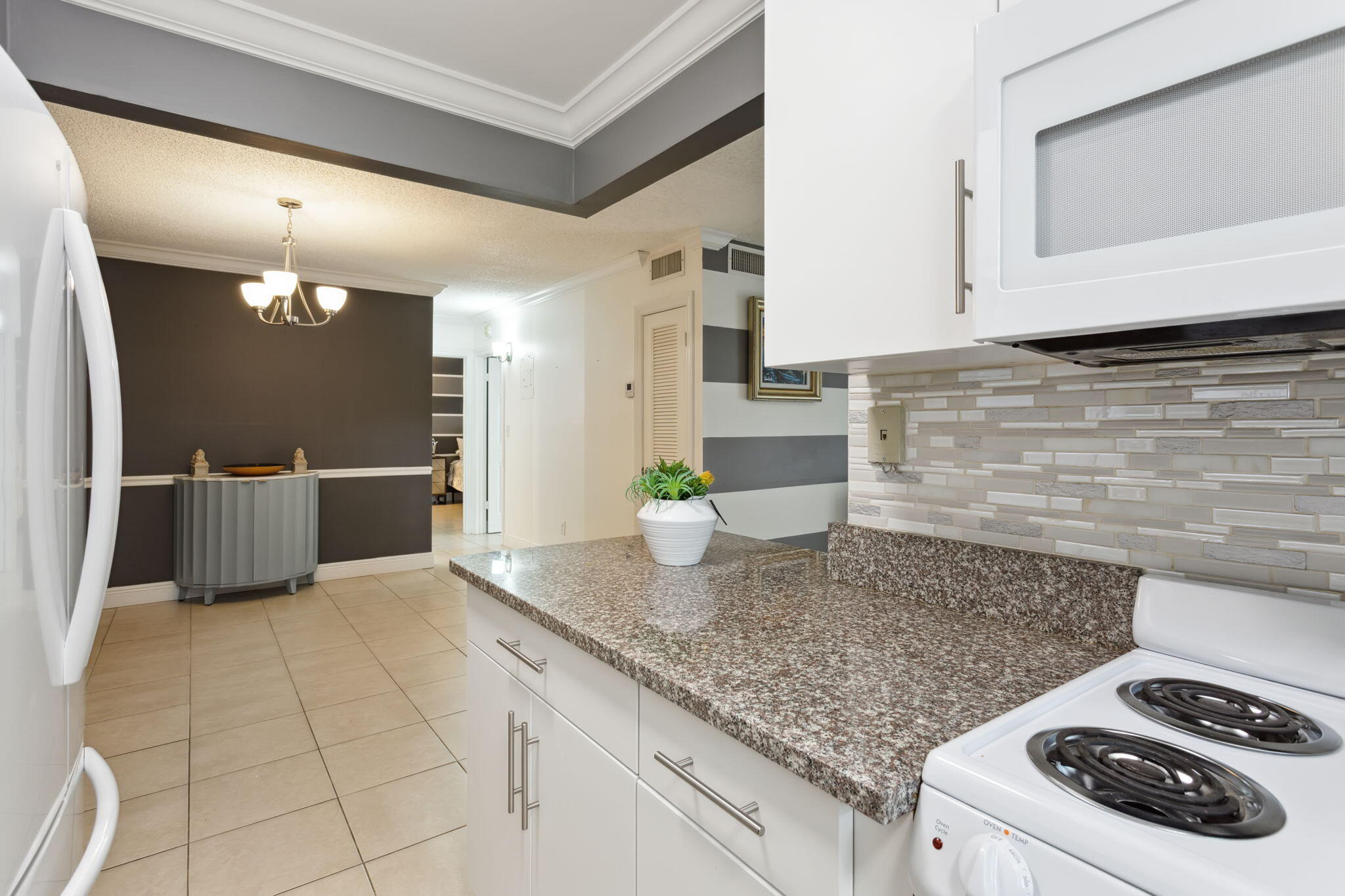 1050 Northwest 13th Street, Unit 191D Boca Raton, FL 33486 - Photo 10 of 37 Kitchen