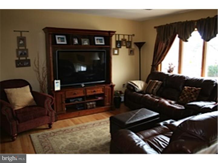 25 Vista Road Hamilton, NJ 08690 - Photo 7 of 20