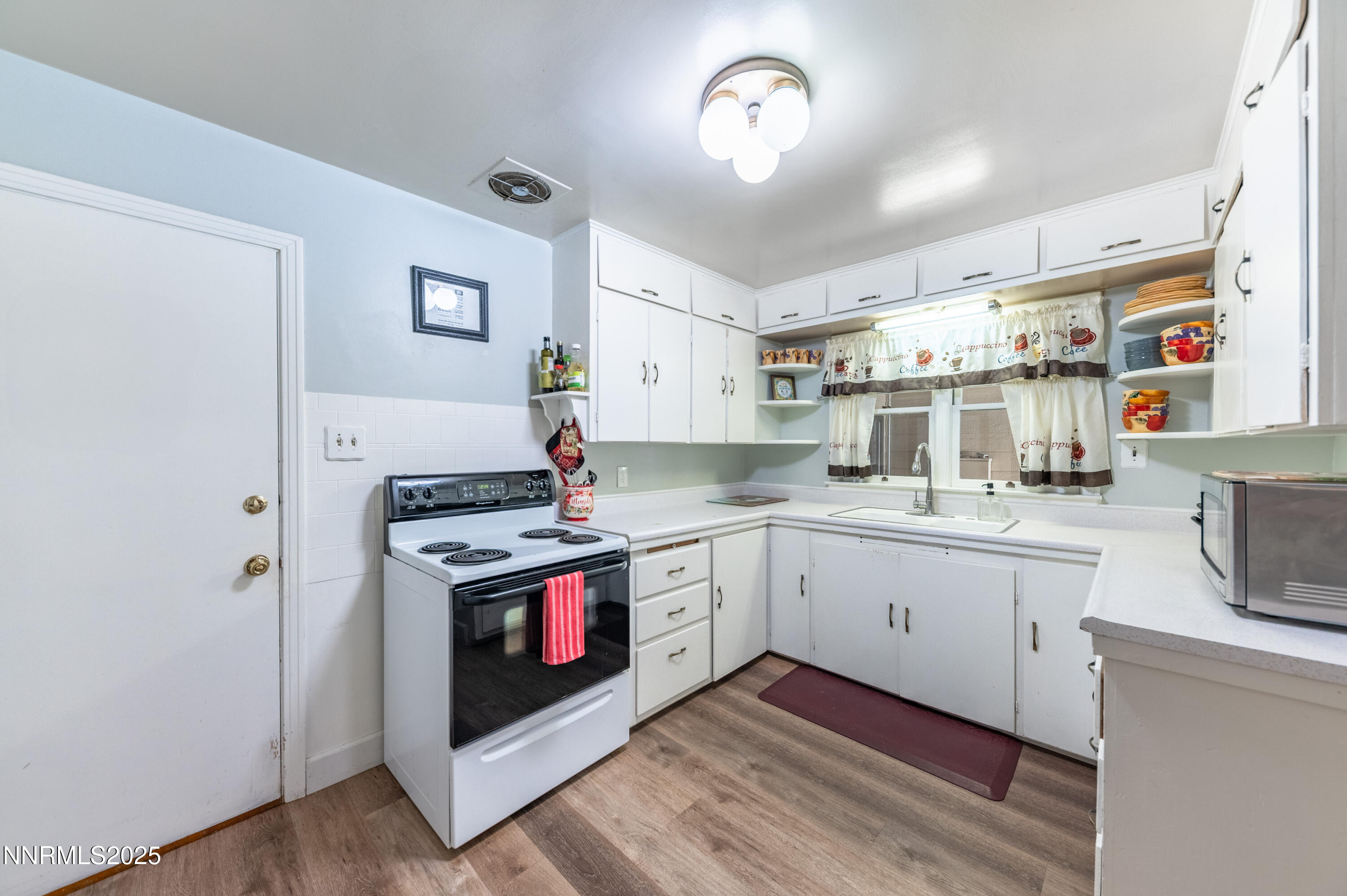 1755 Benjamin Franklin Drive Reno, NV 89509 - Photo 12 of 50 BF-1027