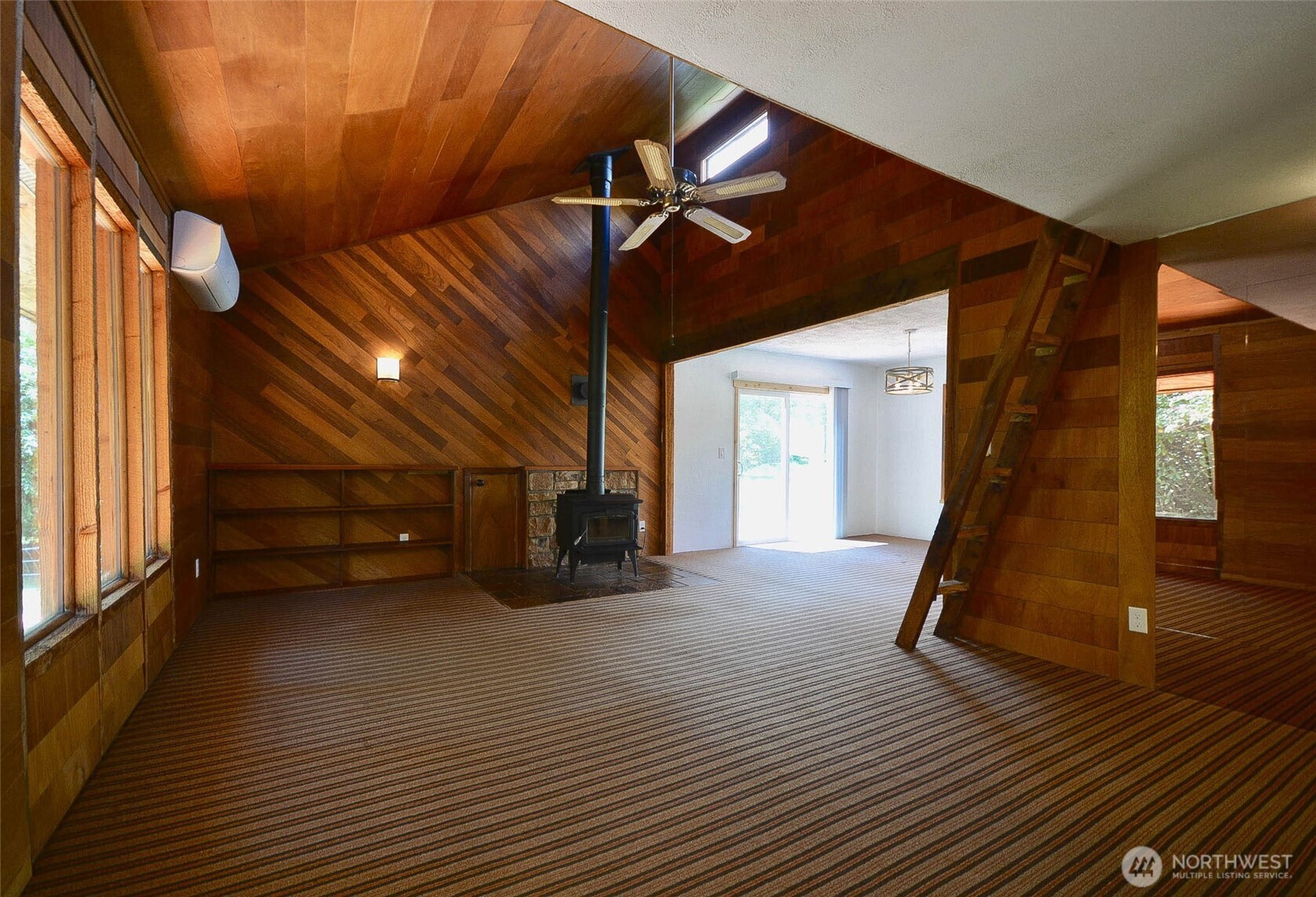 14812 Fox Hill Road Southeast Yelm, WA 98597 - Photo 16 of 40