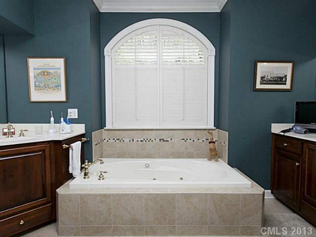 9413 Azalea Road Sherrills Ford, NC 28673 - Photo 12 of 16 Gallery Image 12