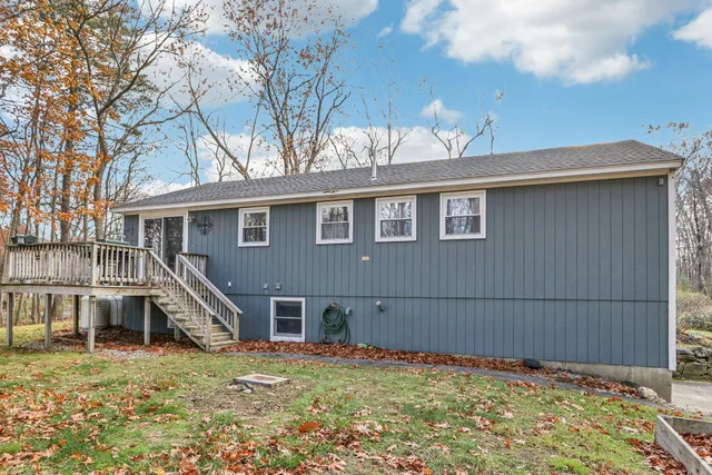 $555,000 | 10 Old Coach Road, Atkinson, NH 03811