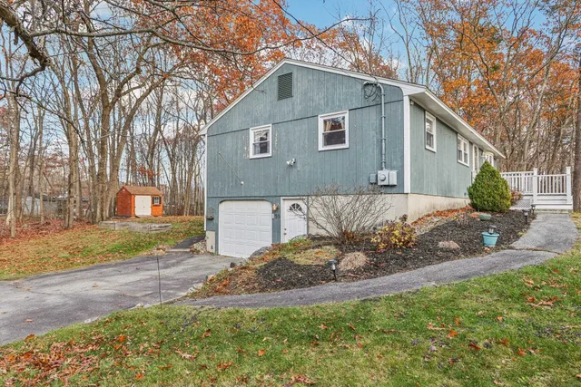 $599,900 | 10 Old Coach Road, Atkinson, NH 03811