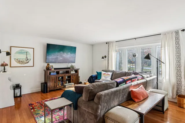 $555,000 | 10 Old Coach Road, Atkinson, NH 03811