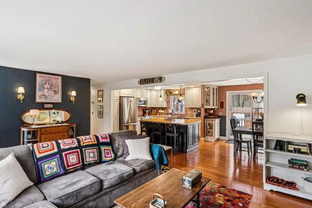 $599,900 | 10 Old Coach Road, Atkinson, NH 03811