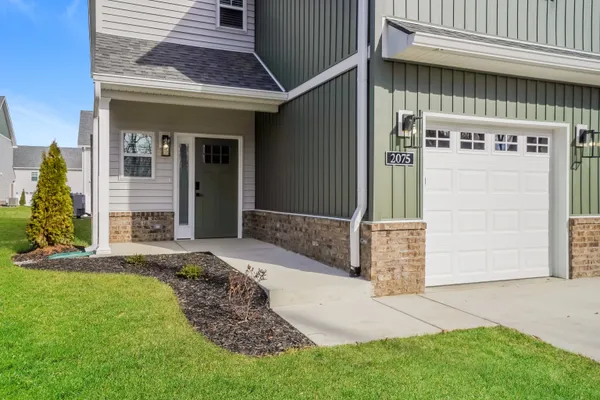 $1,895 | 2075 Paddle Wheel Drive, Jeffersonville, IN 47130