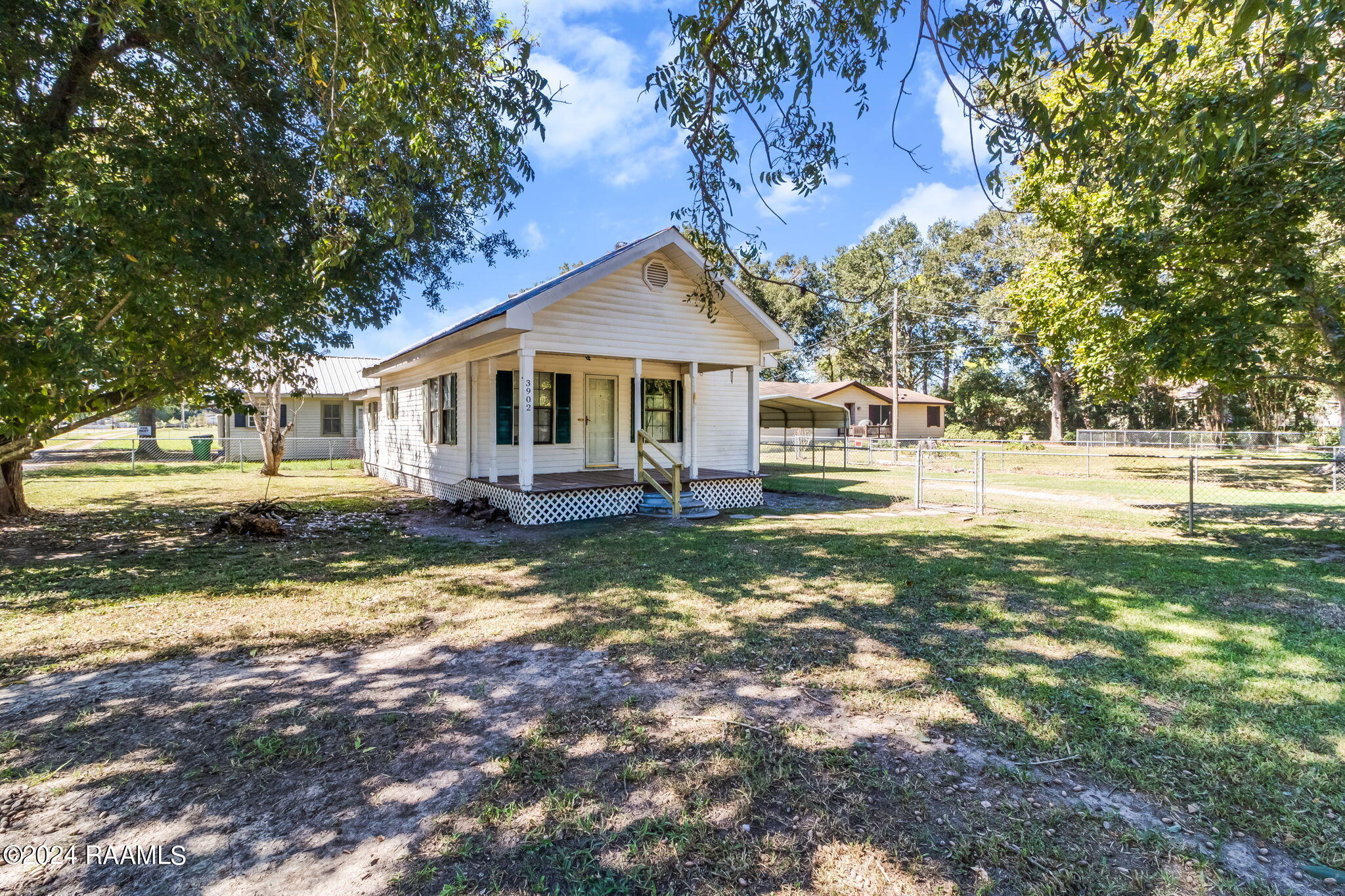 3902 Romero Road Youngsville, LA 70592 - Photo 3 of 10 11-web-or-mls-3902 Romero Rd-13