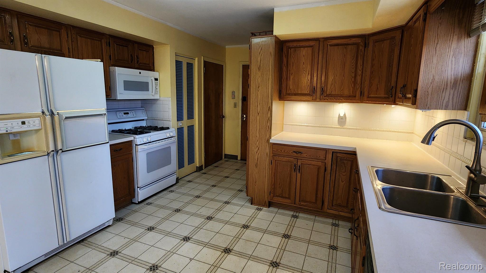 3457 North Belsay Road Flint, MI 48506 - Photo 9 of 31 Gallery Image 9