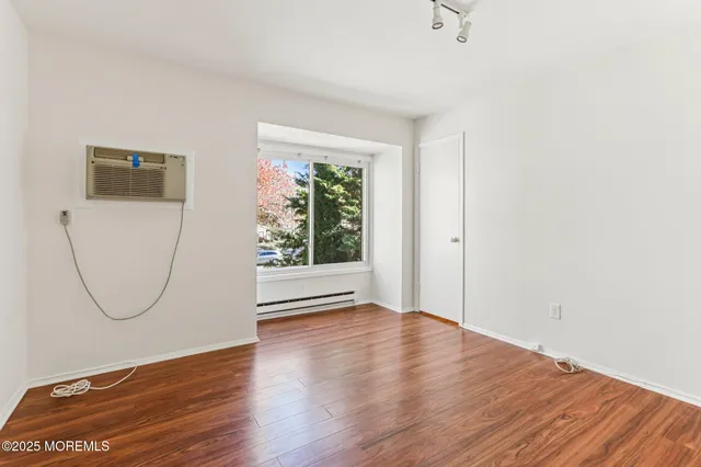 $315,000 | 163 Lexington Court, Red Bank, NJ 07701