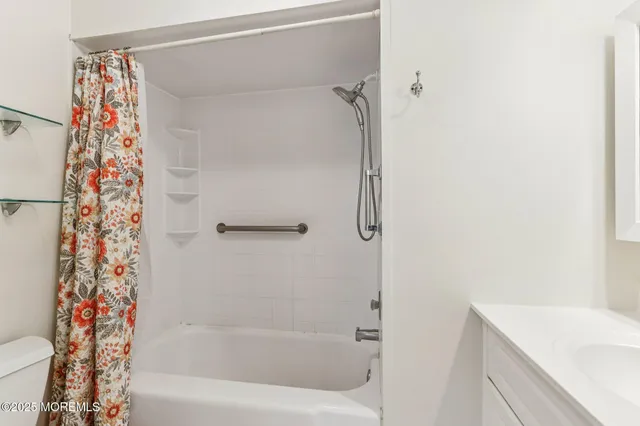 $315,000 | 163 Lexington Court, Red Bank, NJ 07701