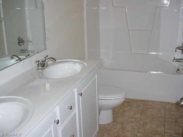 633 Tussey Road Lexington, NC 27295 - Photo 5 of 6 Other. Master bath
