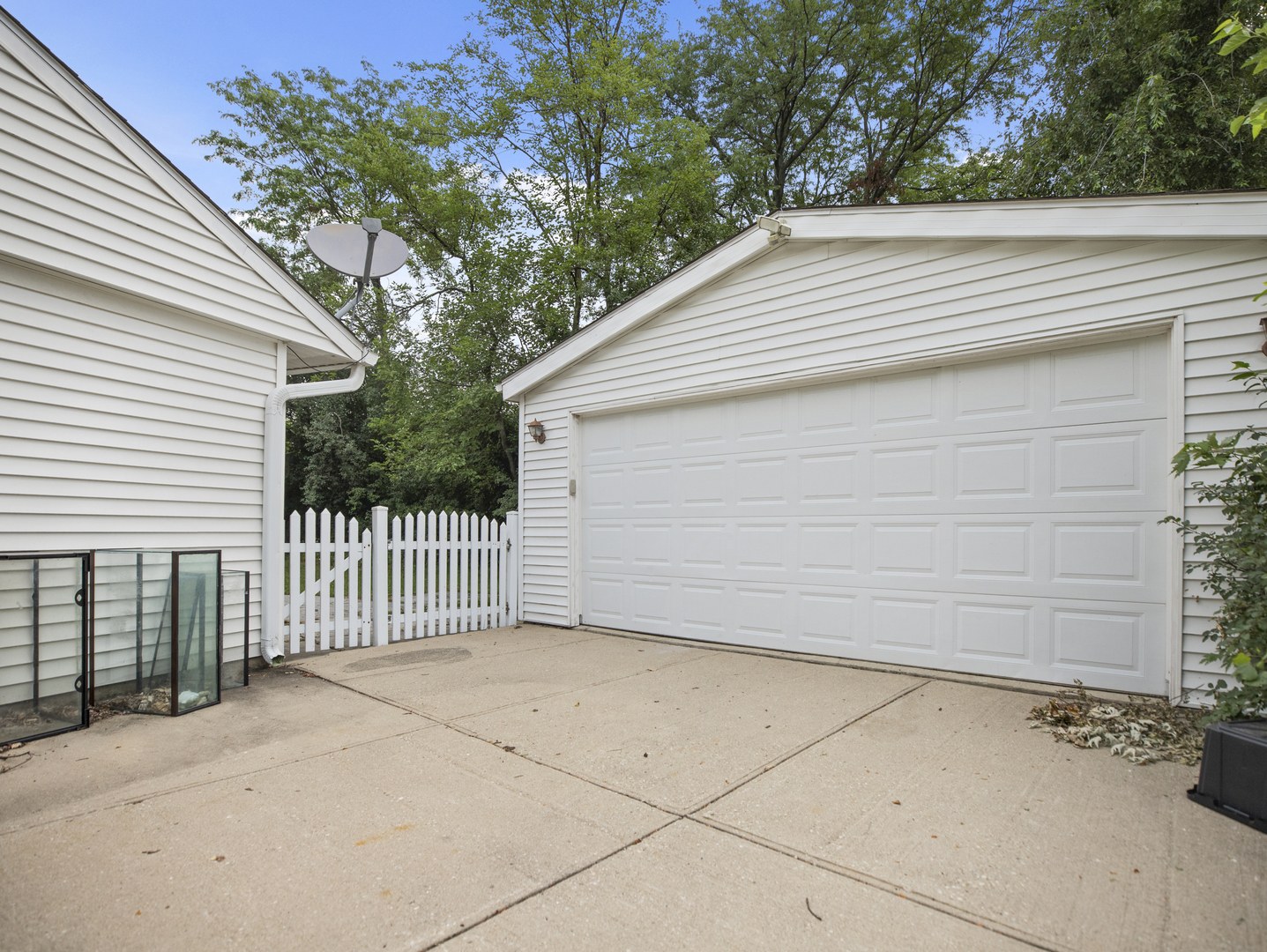 1603 Roder Court Streamwood, IL 60107 - Photo 23 of 23