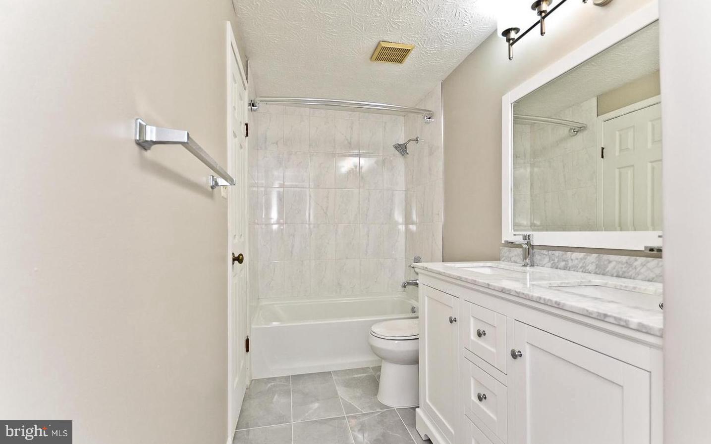 15781 Haynes Road Laurel, MD 20707 - Photo 19 of 34 Modern bathroom with elegant finishes.