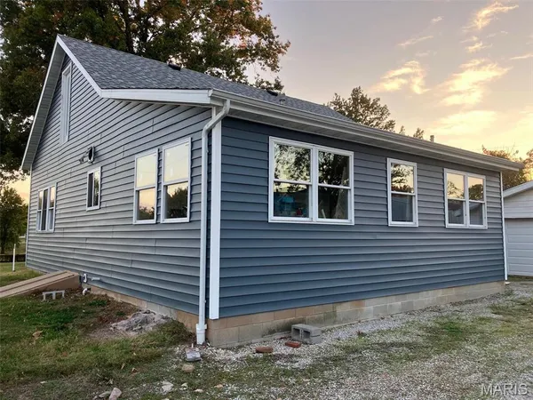 $169,900 | 3 Lakeview Road, Carlyle, IL 62231