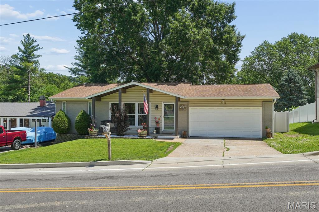 5092 Miller Road Imperial, MO 63052 - Photo 2 of 33