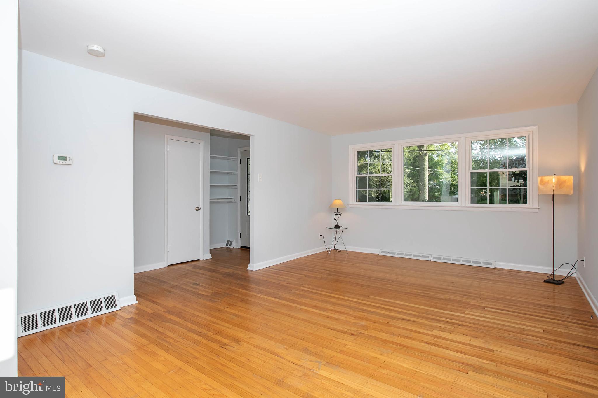 420 King George Road Cherry Hill, NJ 08034 - Photo 5 of 38