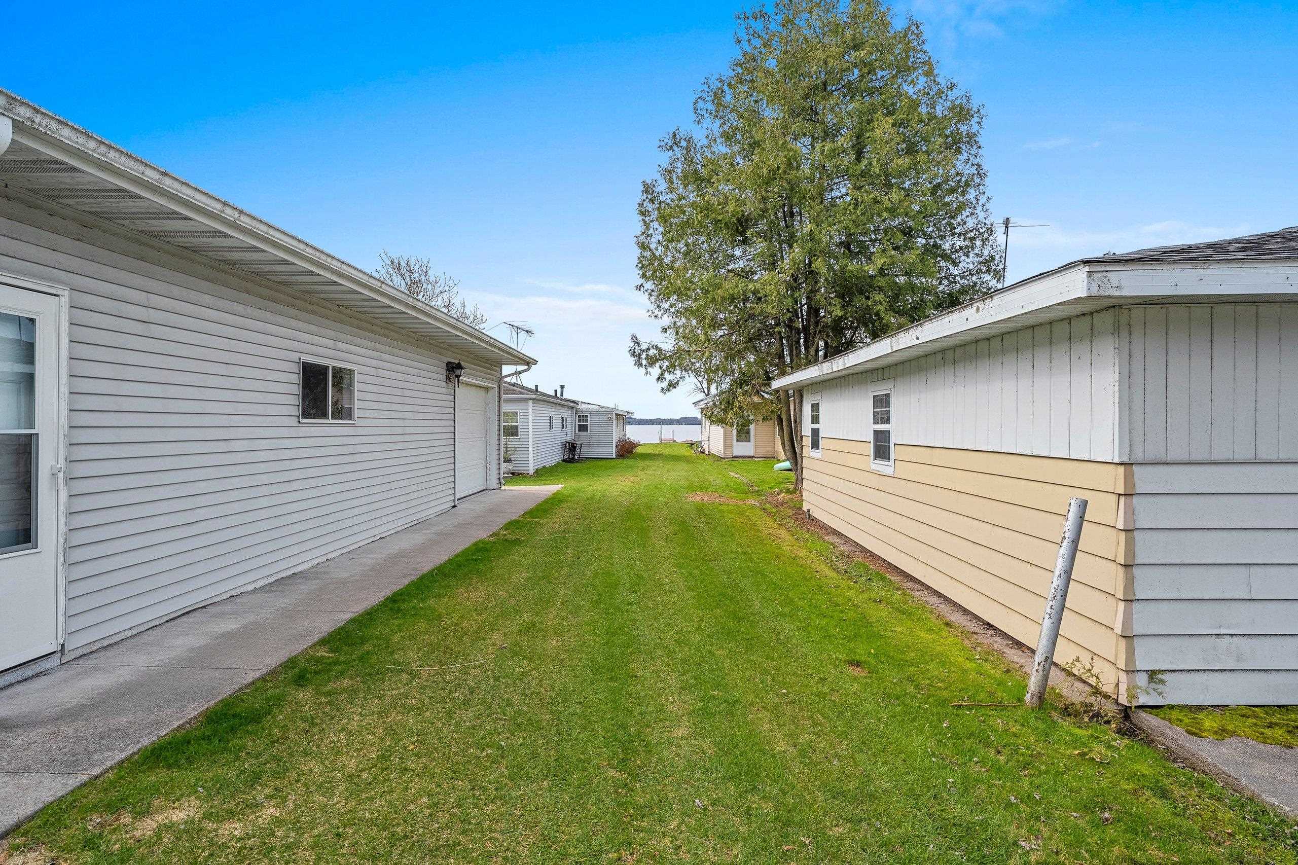N6321 Cattau Beach Road Shawano, WI 54166 - Photo 4 of 61