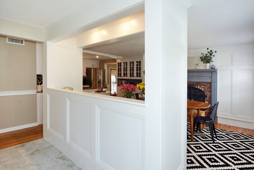 9 Lexington Road Shrewsbury, MA 01545 - Photo 11 of 30 Gallery Image 11