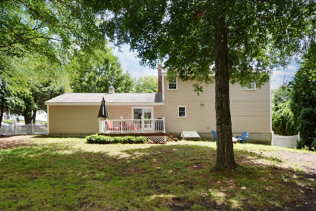 9 Lexington Road Shrewsbury, MA 01545 - Photo 2 of 30 Gallery Image 2